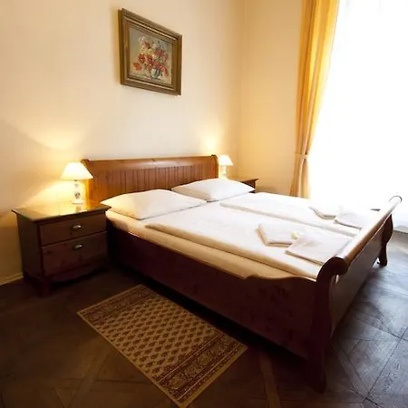 U Zlateho Jelena Prague