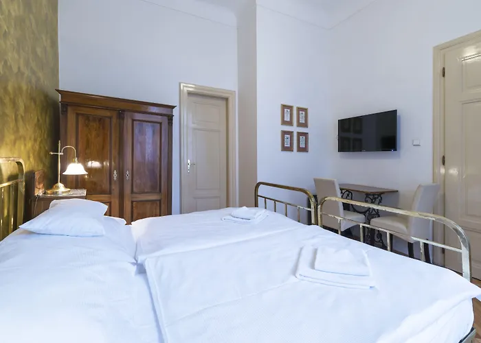 Hotel U Zlateho Jelena Praga