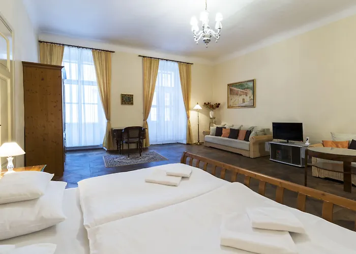 U Zlateho Jelena Prag