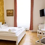 Hotel U Zlateho Jelena Prague