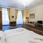U Zlateho Jelena Prague