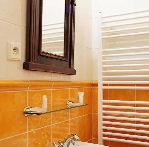 Hotel U Zlateho Jelena