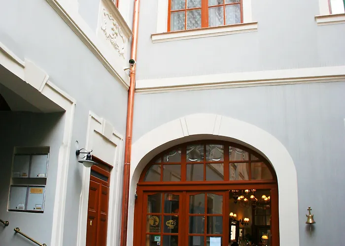 Hotel U Zlateho Jelena 4*